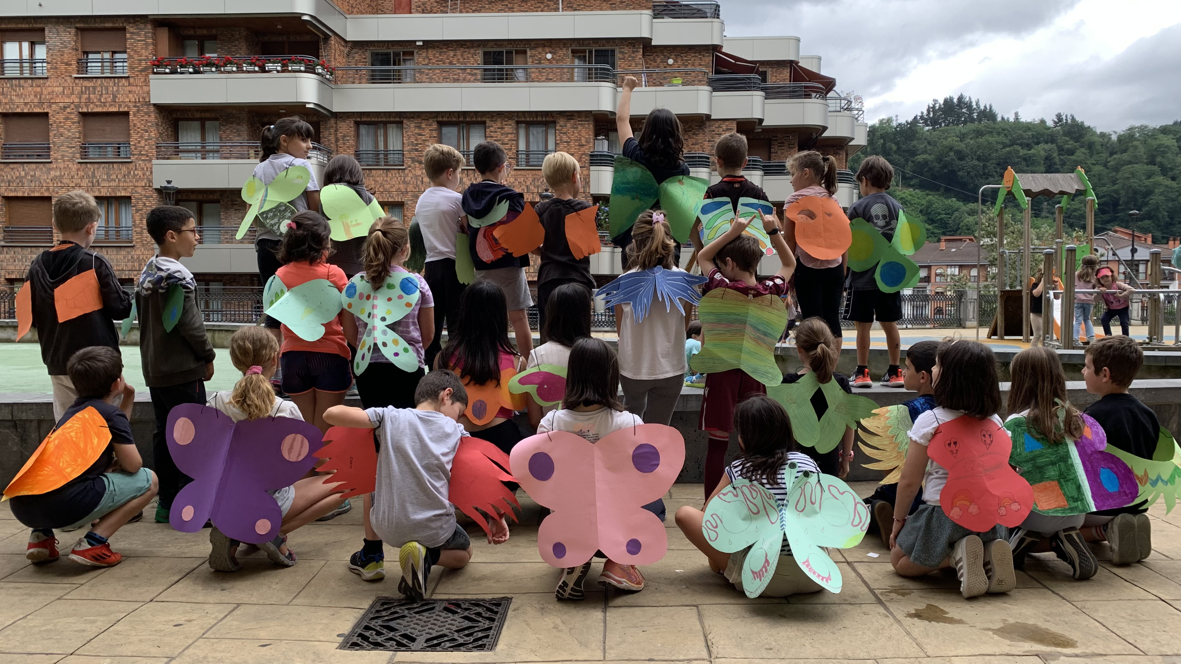 Eman Hegoak eta Enjoy English